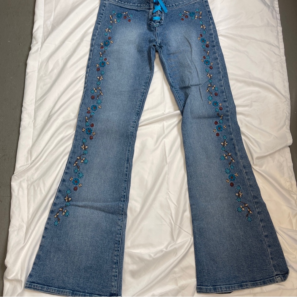 Mudd Jeans Juniors 7 Embroidered Tie Fly Flared Leg  Vintage Bell 28x33 Hippie